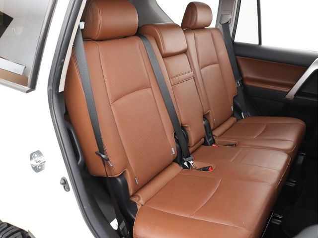 TOYOTA LANDCRUISER PRADO 2022 Image 31