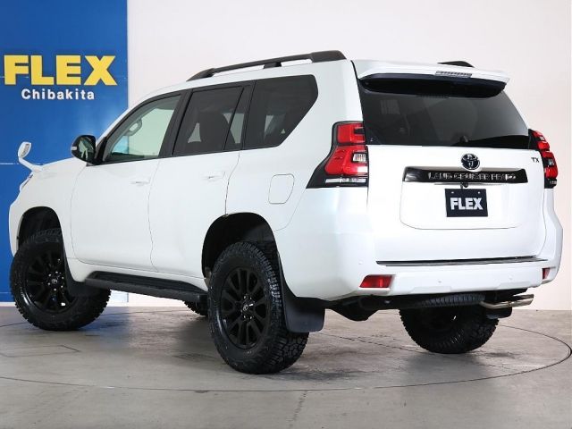 TOYOTA LANDCRUISER PRADO 2022 Image 31