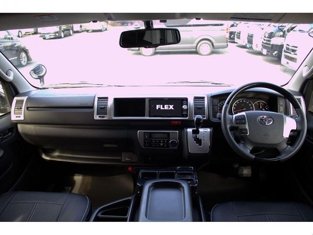 TOYOTA HIACE WAGON 4WD 2015 Image 31