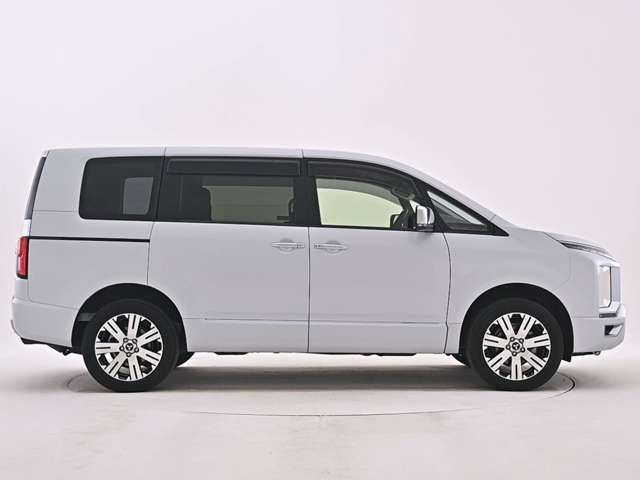 MITSUBISHI DELICA D:5 4WD 2024 Image 31