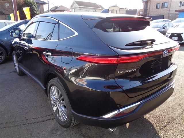 TOYOTA HARRIER HYBRID 2023 Image 31