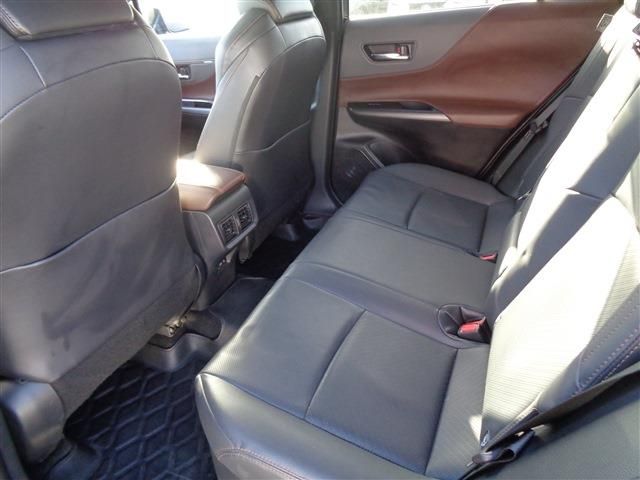 TOYOTA HARRIER HYBRID 2023 Image 31