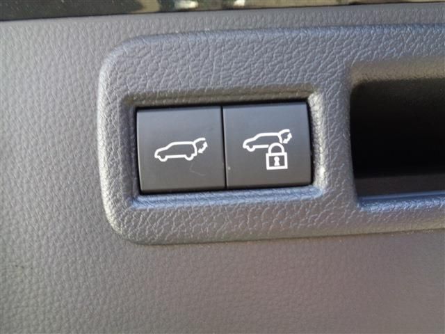 TOYOTA HARRIER HYBRID 2023 Image 31