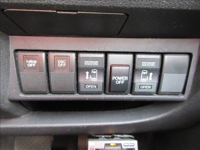 MAZDA BIANTE 2013 Image 31