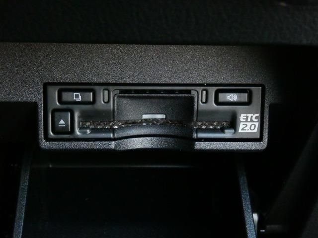 TOYOTA LEXUS RX450H+ 2023 Image 31