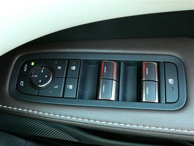 TOYOTA LEXUS RX450H+ 2023 Image 31