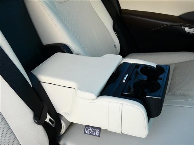 TOYOTA LEXUS RX450H+ 2023 Image 31