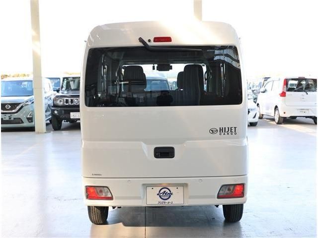 DAIHATSU HIJET CARGO 2023 Image 31