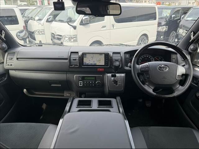 TOYOTA REGIUSACE VAN 4WD 2020 Image 31