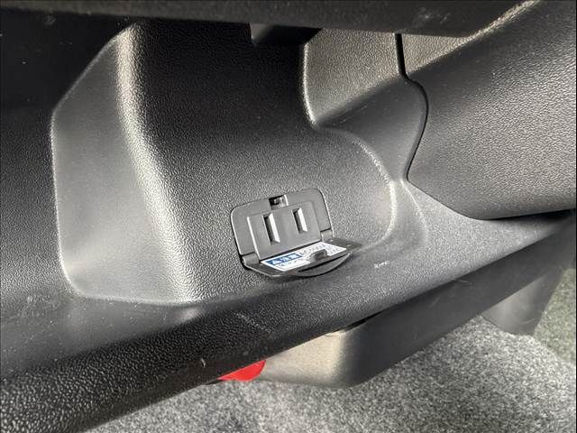 TOYOTA REGIUSACE VAN 4WD 2020 Image 31