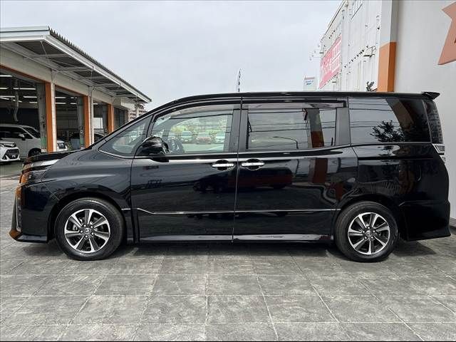 TOYOTA VOXY 2019 Image 31