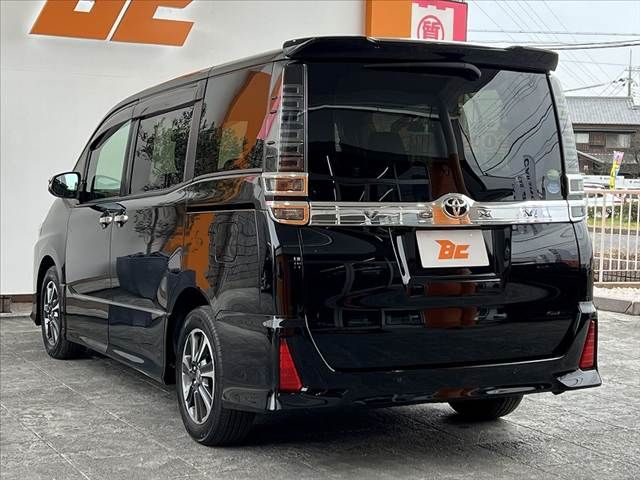 TOYOTA VOXY 2019 Image 31