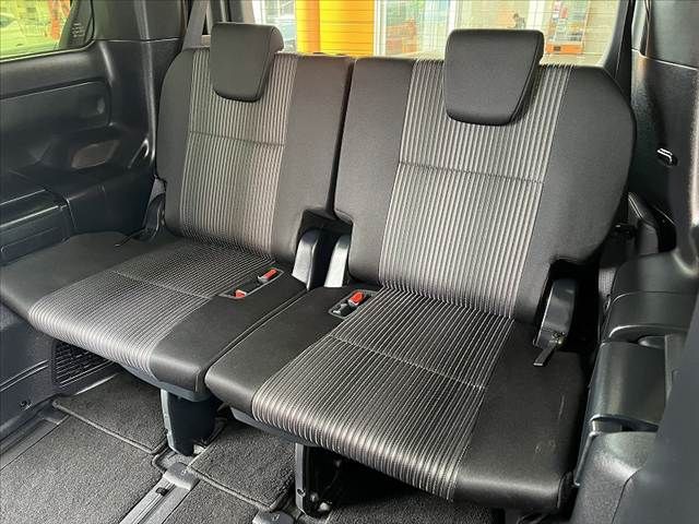 TOYOTA VOXY 2019 Image 31