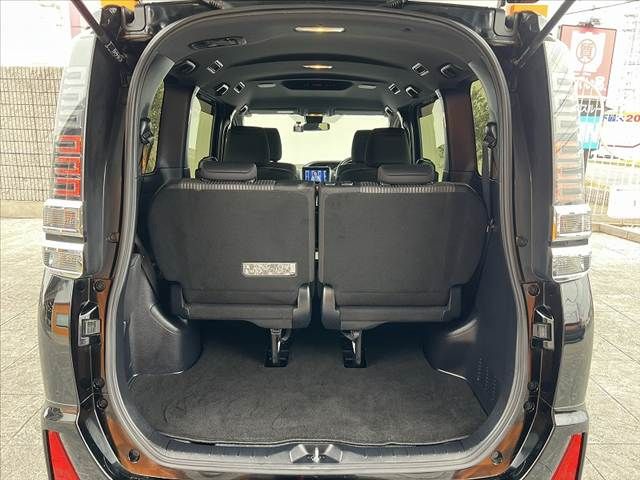 TOYOTA VOXY 2019 Image 31