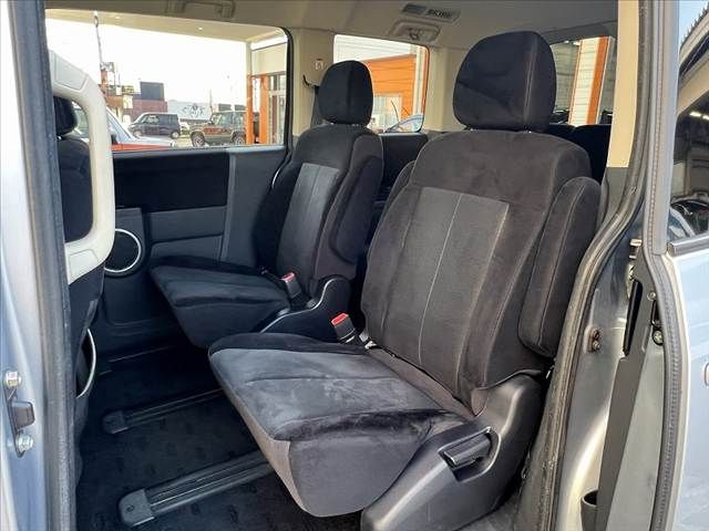 MITSUBISHI DELICA D:5 4WD 2009 Image 31