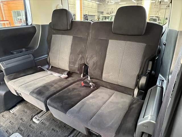 MITSUBISHI DELICA D:5 4WD 2009 Image 31