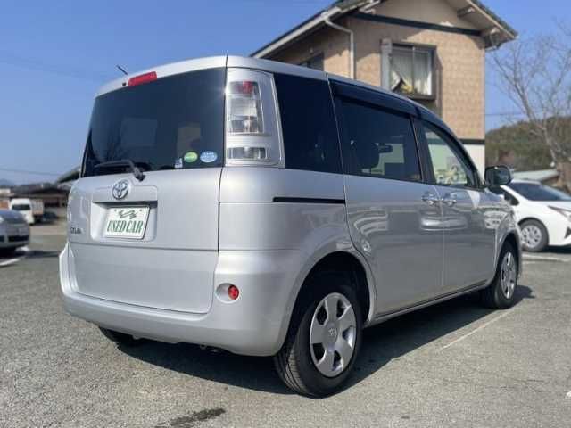 TOYOTA SIENTA 2015 Image 31