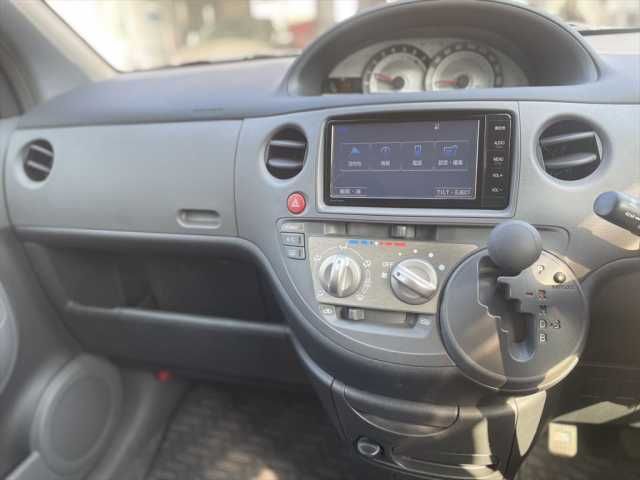 TOYOTA SIENTA 2015 Image 31