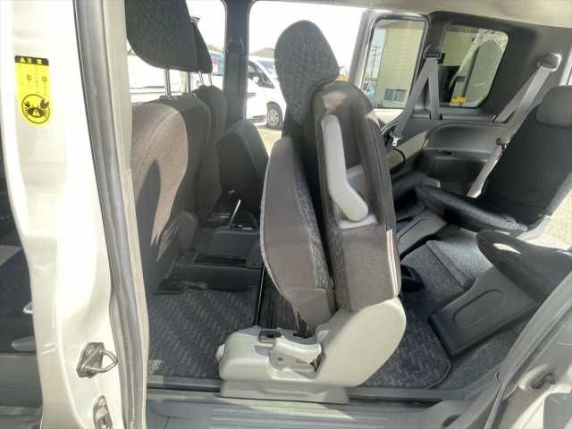 TOYOTA SIENTA 2015 Image 31