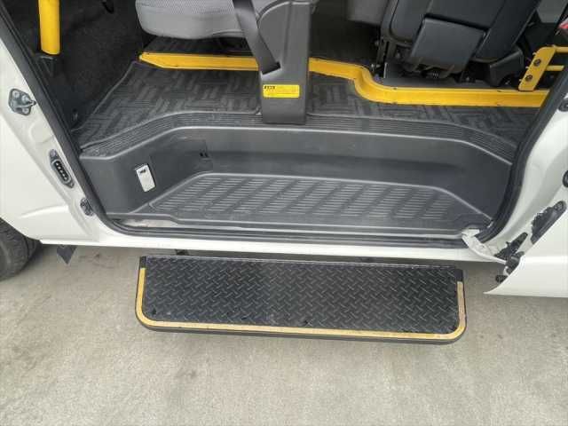 TOYOTA HIACE VAN 1.25T 2WD 2013 Image 31