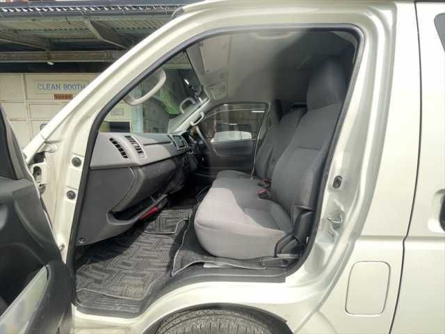 TOYOTA HIACE VAN 1.25T 2WD 2013 Image 31