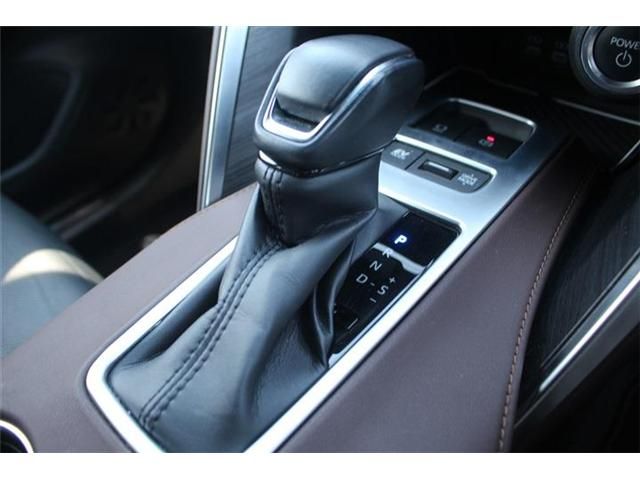 TOYOTA HARRIER HYBRID 2023 Image 31