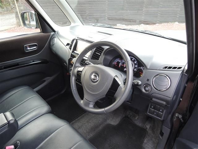 NISSAN ROOX 2010 Image 31