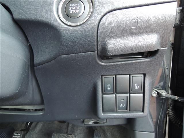NISSAN ROOX 2010 Image 31