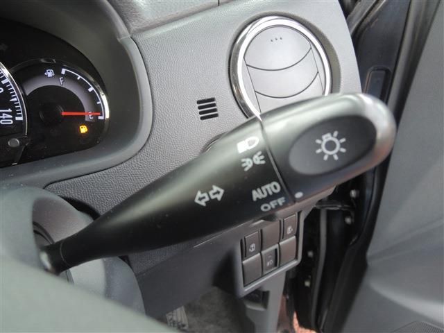 NISSAN ROOX 2010 Image 31