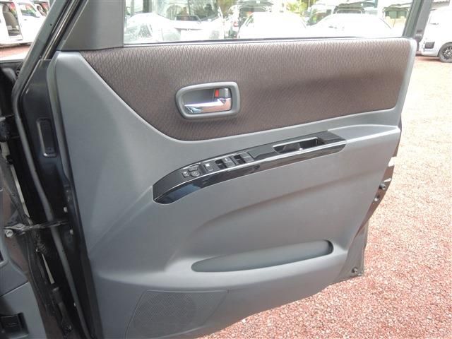 NISSAN ROOX 2010 Image 31