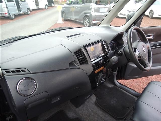 NISSAN ROOX 2010 Image 31