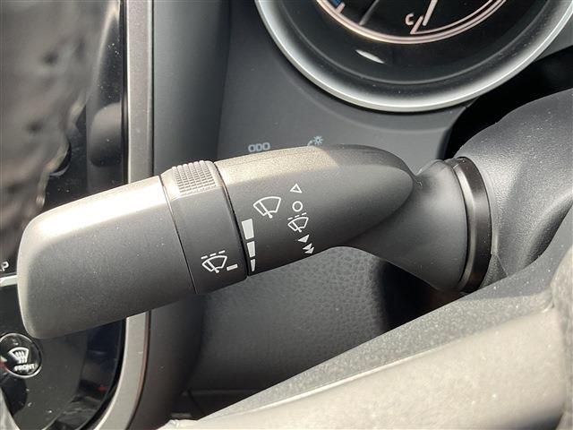 TOYOTA CAMRY HYBRID 2020 Image 31