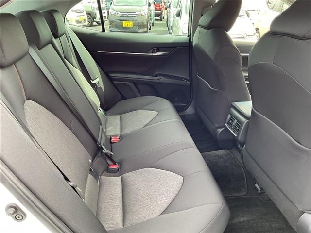 TOYOTA CAMRY HYBRID 2020 Image 31