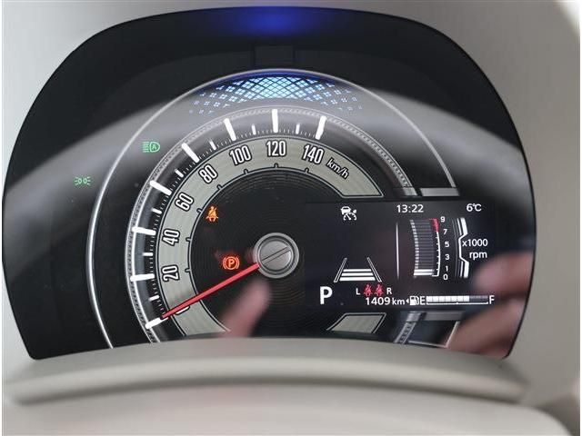 SUZUKI WAGON R SMILE 2025 Image 31