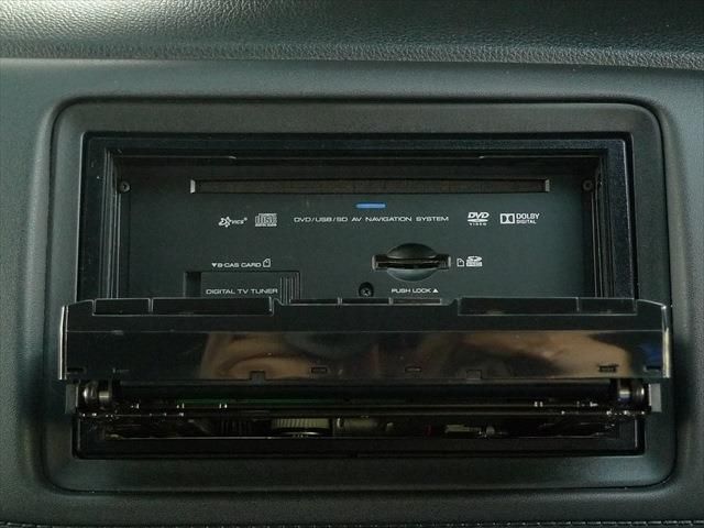 HONDA VEZEL HYBRID 4WD 2014 Image 31