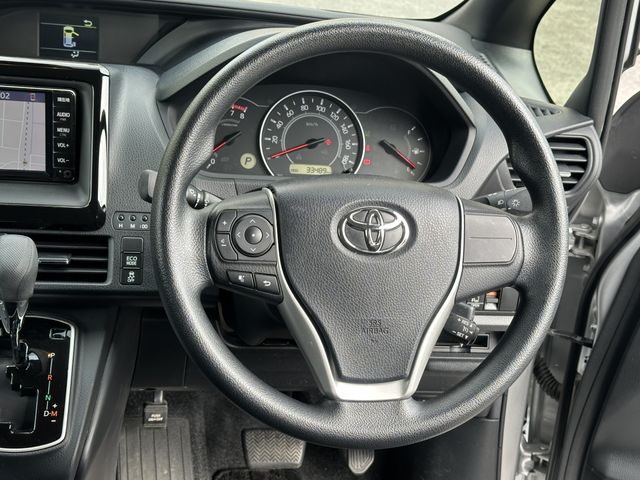 TOYOTA NOAH 2021 Image 31