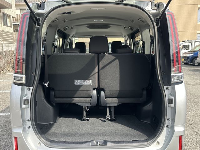 TOYOTA NOAH 2021 Image 31