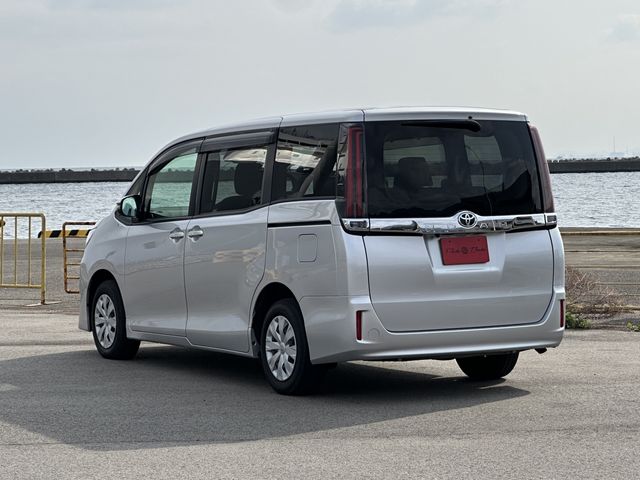 TOYOTA NOAH 2021 Image 31