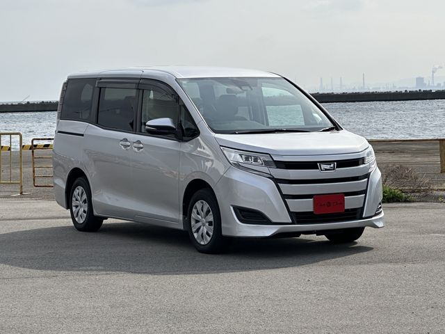 TOYOTA NOAH 2021 Image 31