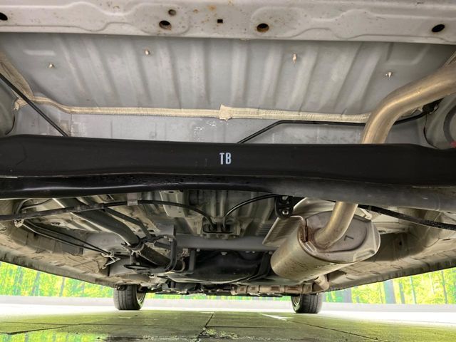 HONDA N BOX 2017 Image 31