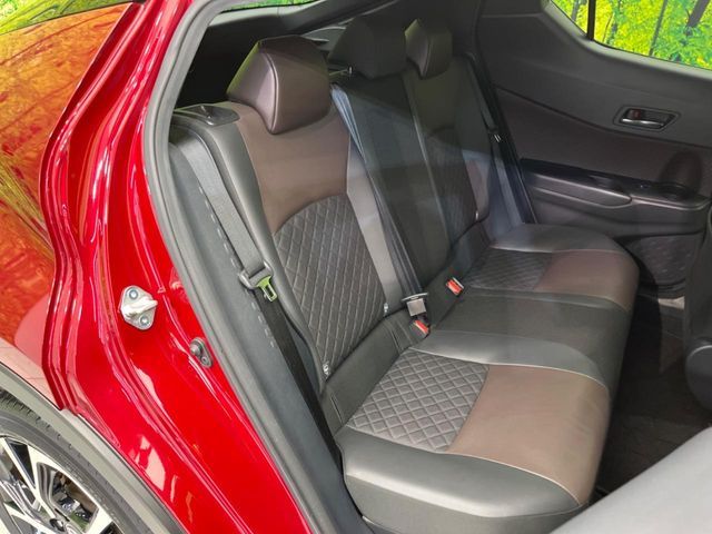 TOYOTA C-HR 2019 Image 31