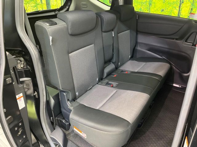 TOYOTA SIENTA HYBRID 2019 Image 31