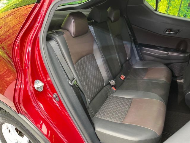 TOYOTA C-HR 2019 Image 31