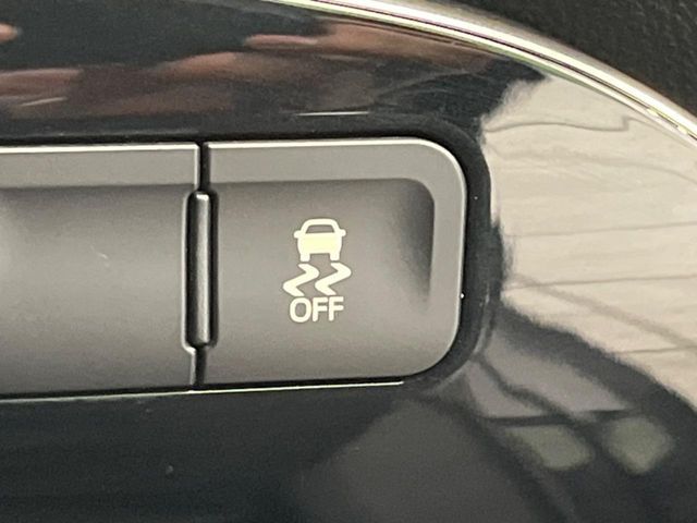 TOYOTA PRIUS 2016 Image 31