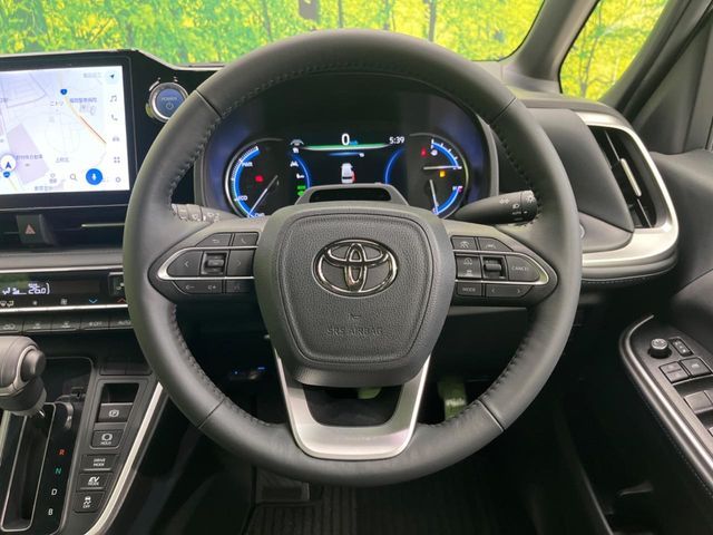 TOYOTA VOXY HYBRID 2023 Image 31