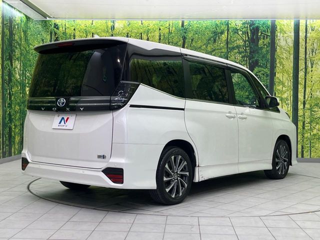 TOYOTA VOXY HYBRID 2023 Image 31