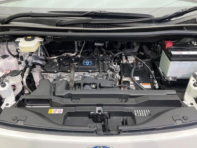 TOYOTA VOXY HYBRID 2023 Image 31