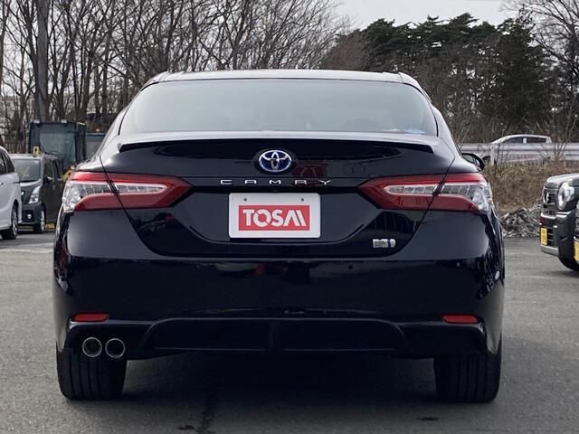 TOYOTA CAMRY HYBRID 2019 Image 31