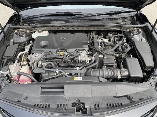 TOYOTA CAMRY HYBRID 2019 Image 31