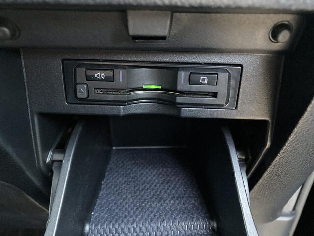 TOYOTA VELLFIRE  HYBRID 4WD 2018 Image 31